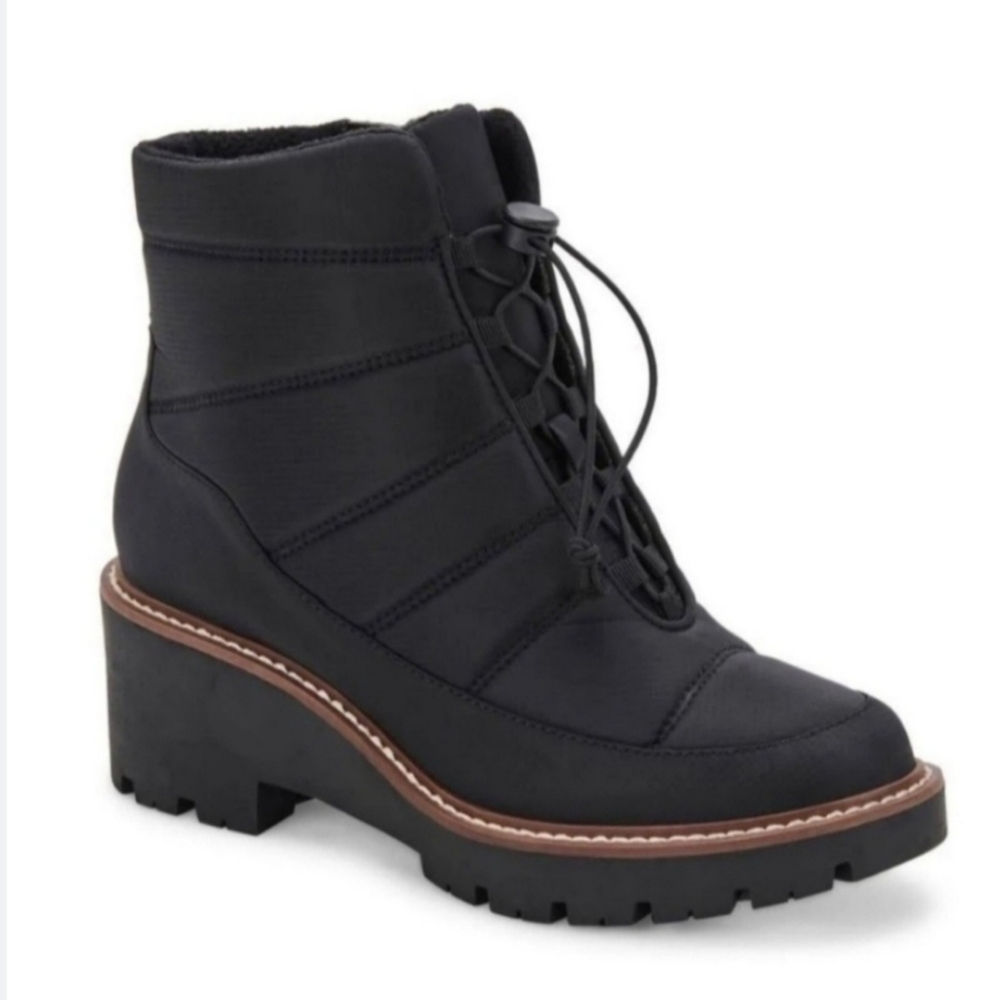 Blondo Black Lace-Up Ankle Boots with Brown Trim